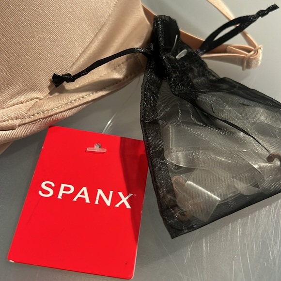 NWT SPANX Suit Your Fancy Convertible Strap Bodysuit! NEW - Picture 8 of 8